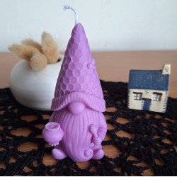 Bougie Gnome mauve chaudron